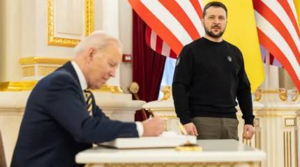 Джо Байден пригласил Зеленского посетить Вашингтон и обсудить «нужды Украины»