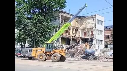 Показаны кадры последствий удара ВС РФ по заводу «Днепропресс» в Днепропетровске