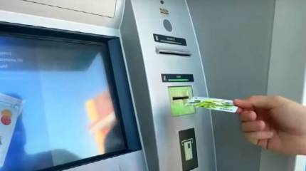 Банки Узбекистана приостановили обслуживание карт «МИР»