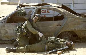 Раненых на поле боя не бросают