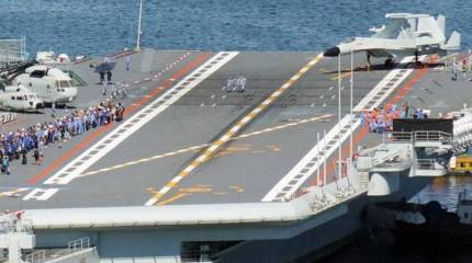 Китайский авианосец "Шаньдун" протестировал маневр Андерсона и взлёт-посадку J-15