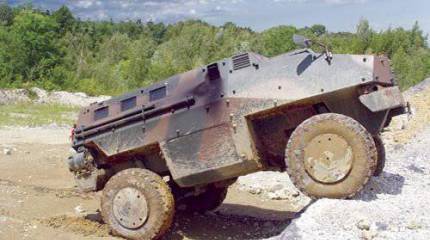 Легкая бронемашина Iguana FV4