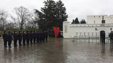 Anonymous рассказали о британском предложении минировать бухту Севастополя