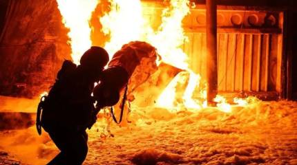 Удары ВС России по аэродрому в Черниговской области привели к обширному пожару