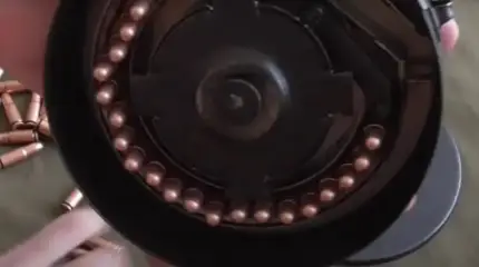 الأسباب التي جعلت الغالبية العظمى من جيوش العالم تتخلى عن استخدام مخازن الطبول في الرشاشات والرشاشات