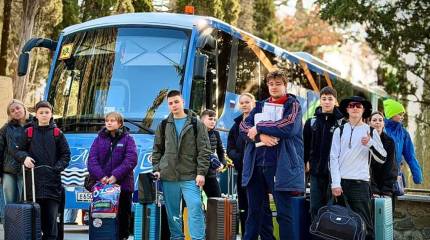 Отдыхавших в крымском лагере «Артек» детей досрочно возвращают по домам