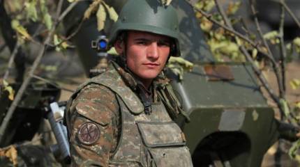 Армянские военные взорвали несколько своих казарм, покидая Кельбаджарский район