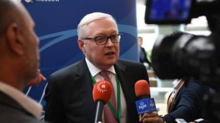 МИД РФ назвал смехотворными попытки США запугать Россию санкциями по договору о РСМД
