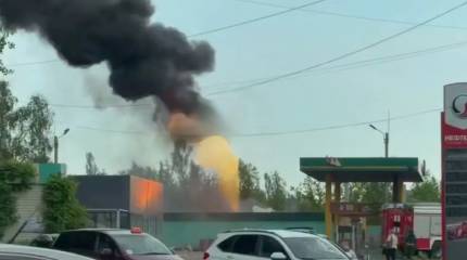 БПЛА ВСУ атаковали автозаправку в Макеевке в ДНР и Климово Брянской области