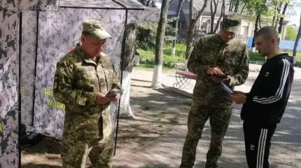 «Слишком старые и немотивированные»: Украинские ТЦК снова провалили план мобилизации в ВСУ