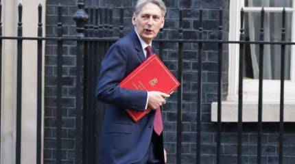 Хаммонд: Россия лишь усугубляет обстановку в Сирии