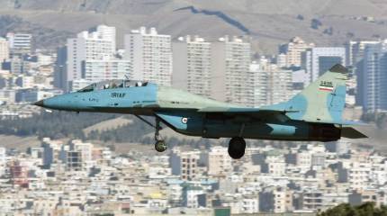 Командующий иранской армией ввел в эксплуатацию тренажер РЭБ для истребителя МиГ-29