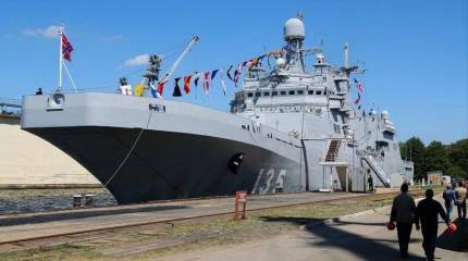 БДК "Иван Грен" пополнит состав Северного флота к концу месяца