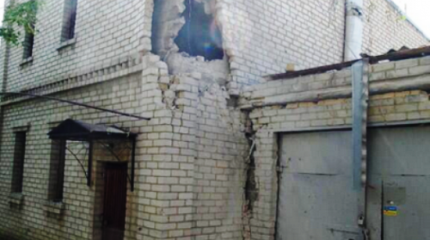 Украинские каратели обстреляли из артиллерии луганский дом престарелых