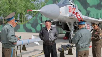 В Северной Корее прошли учения ВВС КНДР по борьбе с дронами и ракетами, и испытано новое оружие