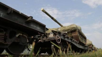 Новая партия танков Т-90М «Прорыв» и инженерных машин БРЭМ-1М передана военным