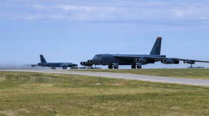 Читатели СМИ США: Если не решат проблемы со вводом в строй бомбардировщика B-21, Пентагону придётся продлить срок эксплуатации B-52 до 100 лет