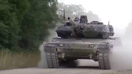 Немецкий парламентарий: Мы начнём поставлять танки «Leopard 2» на Украину с апреля 2023 года по одной штуке ежемесячно