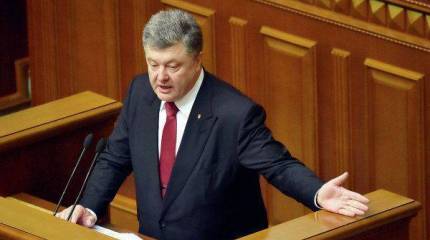 Петр Порошенко: Возле украинских границ размещено рекордное количество ВС РФ