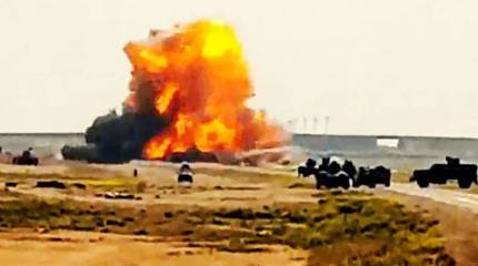 «Шахид-мобиль» ворвался в танковую колонну солдат Ирака