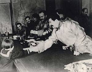 В тесном блоке с королевствами