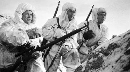 Наши снайперы против фашистских