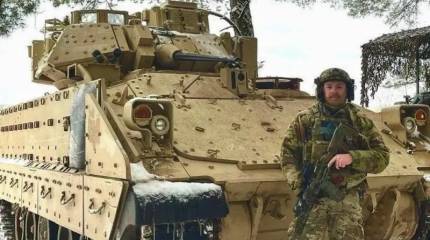 Опубликованы кадры БМП M2A2 Bradley ВСУ в пустынном камуфляже