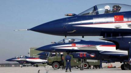 В Индии сравнили отечественный истребитель AL Tejas (LCA) и китайский Chengdu J-10