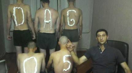 В Алтайском крае осуждены солдаты, написавшие на спинах сослуживцев "Dag 05" и "Бурят"