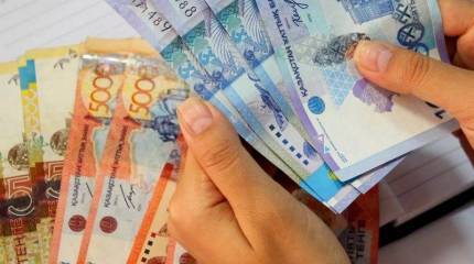 В Казахстане с национальной валюты убрали надписи на русском языке