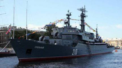 "Смольный" отправился в дальний поход