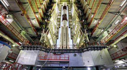 В Индии завод по созданию ракет и спутников перевели на производство масок и аппаратов ИВЛ