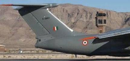 С борта Ил-76 ВВС Индии будет десантирована бронетехника в ходе учений