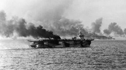 Появились фото 1-го корабля США, уничтоженного камикадзе