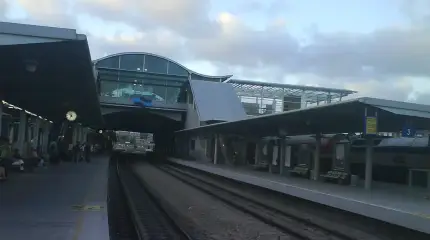 Một tàu chở dầu của Mỹ đã bị tấn công ở Basra, và một cuộc tấn công mạng đã được thực hiện nhằm vào hệ thống đường sắt của Israel.