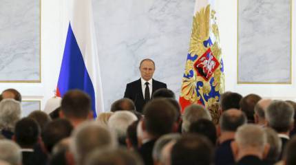 Антикризисная война на два фронта