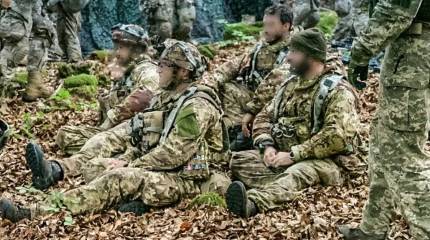 На Южнодонецком направления взяли в плен группу из десяти украинских военных