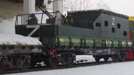 Минобороны РФ показало работу бронепоезда «Волга» в зоне спецоперации