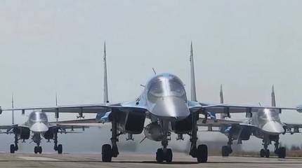 Российские ВКС нанесли групповой удар по базе боевиков в провинции Идлиб Сирии