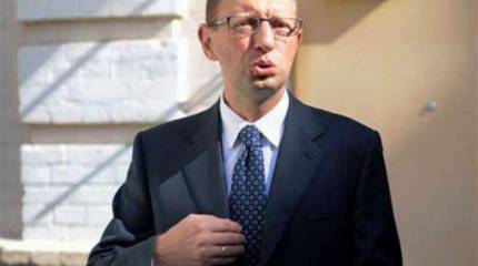 Яценюк: РФ не требует досрочного погашения 3-миллиардного кредита