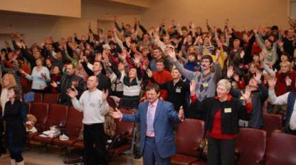 Украина - это не дурдом, это одна большая секта