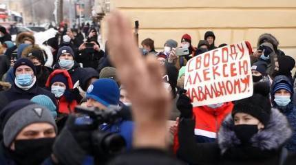 Россия высылает трёх европейских дипломатов за участие в несанкционированных акциях