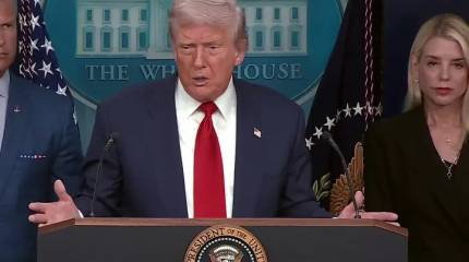 Трамп заявил, что в пятницу едет в Россию - значит ли это, что Аляску считает российской?..