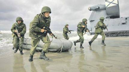 Войска стряхивают пыль с пожелтевших доктрин