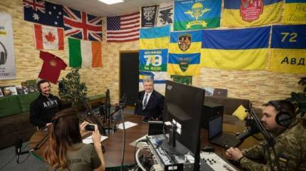 По словам Порошенко, партнёры из НАТО учатся у украинцев «противостоять врагу»
