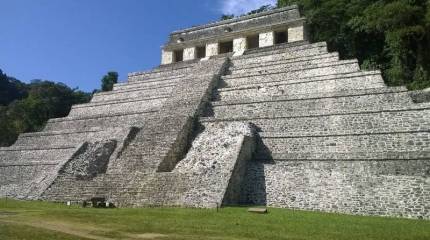 Война миров или война с невежеством?