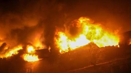 После ударов дронов ВС России на объекте в Одессе вспыхнул пожар