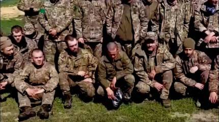 На пляжах и даже в церкви: Британская пресса написала о массовой раздаче повесток в армию на Украине