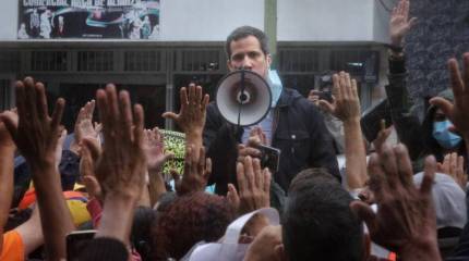 За рубежом комментируют решение ЕС более не признавать Гуайдо «временным президентом Венесуэлы»