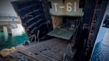 Показан севший на мель десантный корабль ВМС Венесуэлы